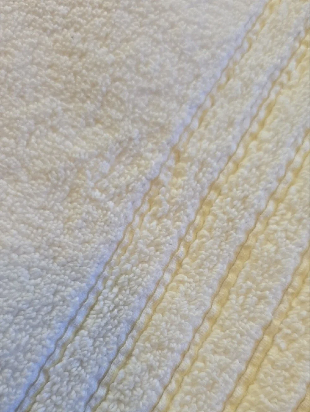 Stunning! Microcotton Hotel Collection White Ribbed Border Bath Towel Set Of 3